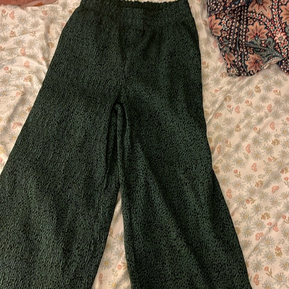 New In Pants - Boho Spotted Flowy Pants
